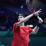 Shapovalov continue, Khachanov prend la porte