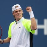 Shapovalov dompte Wawrinka et rejoint Rublev
