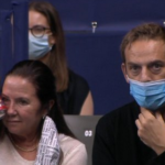 Une spectatrice reçoit une balle en pleine tête et se soigne à la bière Jupiler