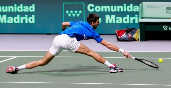 Djokovic glissade coupe davis 2021