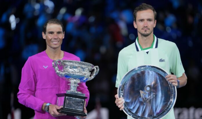 Nadal Medvedev open australie 2022 trophée