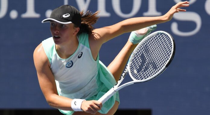 Swiatek service USO 2022