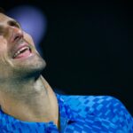 Djokovic prêt à affronter De Minaur et le public : « J’ai joué contre Lleyton Hewitt ici et contre d’autres Australiens donc je sais à quoi m’attendre »