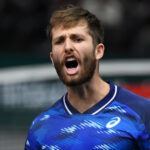 Corentin Moutet, encore un Français en finale : « C’est un sport compliqué, on perd quasiment toutes les semaines. Je pense que je suis très bon mentalement parce que des claques, on en prend tous »