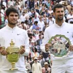 Paul McNamee : « Etant donné que Djokovic est revenu d’une opération il y a seulement un mois, Alcaraz est naturellement le grand favori de la finale. Je suppose donc que Novak aura le public de son côté, n’est‐ce pas ? » Alcaraz Djokovic Wimbledon 2023