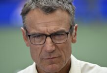 Mats Wilander met les pieds dans le plat : « À mon époque, personne n’effectuait de tournée d’adieux à part Stefan Edberg, qui en a fait une en 1996. Ce n’était pas trop notre truc. On se disait tous « c’est fini, je ne joue plus »