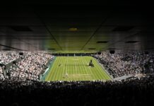 « Il faut que quelque chose change dans la programmation de Wimbledon. Le match Djokovic‐Tsitsipas devrait débuter vers 20h, et Sinner s’est imposé en trois sets », lâche José Morgado
