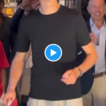 Jannik Sinner est bien présent à New York, et avec le sourire !