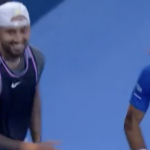 Kyrgios marque son retour, Djokovic est mort de rire !