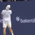Shapovalov gagne mais il aurait pu perdre un oeil, attention danger !