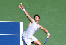 Ben Shelton amer après sa défaite contre Zverev : « Un joueur avec un service comme le mien aurait dû conclure ce set… Mais le problème, c’est plutôt les choix que je fais après »