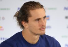 Vainqueur facile de Moutet, Zverev croit en sa nouvelle stratégie : « Je joue de manière plus agressive, j’essaie de frapper la balle beaucoup plus fort. Je cherche à ne pas gagner uniquement par la force physique ponctuelle, mais à dominer les matchs »