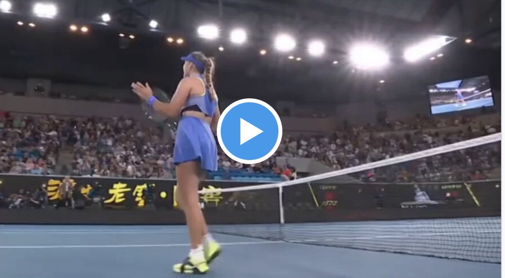 Andreeva s’emballe contre le public : « Fuck you all »