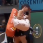 En larmes, Iga Swiatek quitte déjà le tournoi