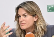 Amélie Mauresmo, directrice du tournoi, sur la polémique de la semaine : « Il y a un seul match où on a fermé et où, effectivement, il n’a pas plu »
