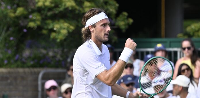 Tsitsipas wim victoire