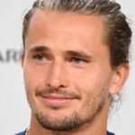 Zverev sur son père et coach après sa qualification en finale : « Cela fait 25 ans qu’il ne m’a rien dit, et j’aimerais bien qu’il me dise quelque chose parfois »