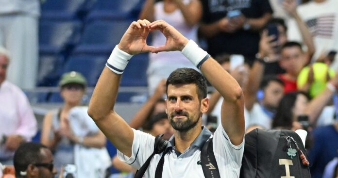 Djokovic public coeur mains