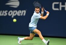 Le dernier Français du tournoi, qualifié en huitième : « Le but, c’est de ne pas s’arrêter en huitièmes de finale dans le futur. Si j’arrive à aller plus loin, c’est super. En tout cas, ça me permet déjà d’être à l’aise dans les Grands Chelems. »
