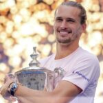 « Alexander Zverev fait désormais partie des légendes du jeu. Après Agassi, Djokovic et Murray, il est le seul joueur à avoir réalisé un tel exploit », assure Benoît Maylin